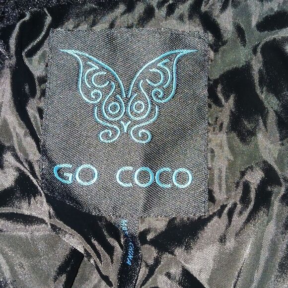 Go Coco  black fuzzy super soft gogo vest  Sz M EUC - Picture 8 of 9